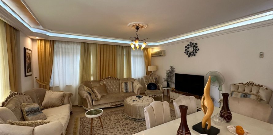 2+1 Lägenhet  i Mahmutlar, Antalya, Turkiet Nr. 216119