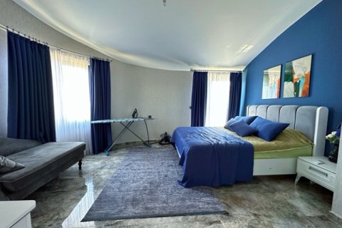 ویلا در  Antalya ، ترکیه 4 خوابه ، 280 متر مربع.  شماره 222865 - 2