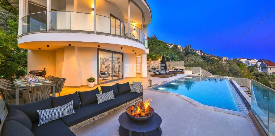 5+1 Villa i Kas, Antalya, Turkiet Nr. 222368