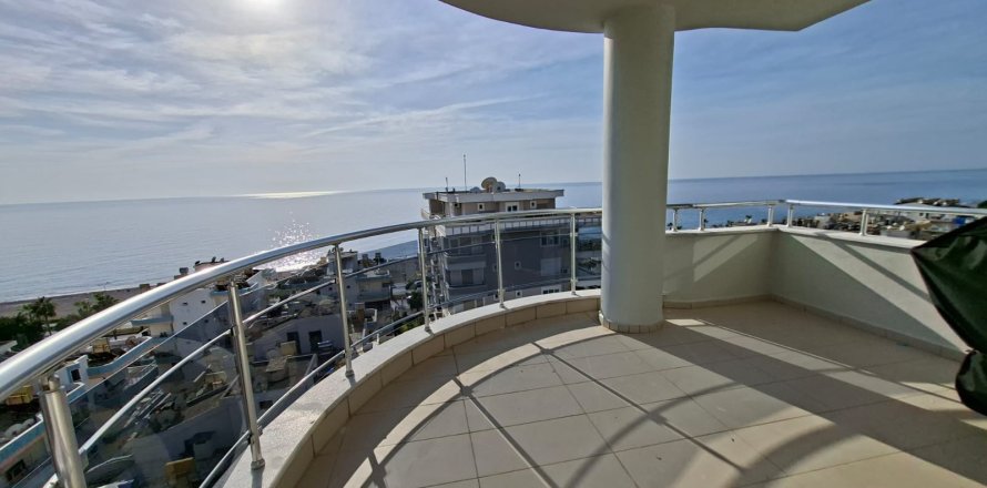 2+1 Apartment  in Mahmutlar, Antalya, Turkey No. 220058