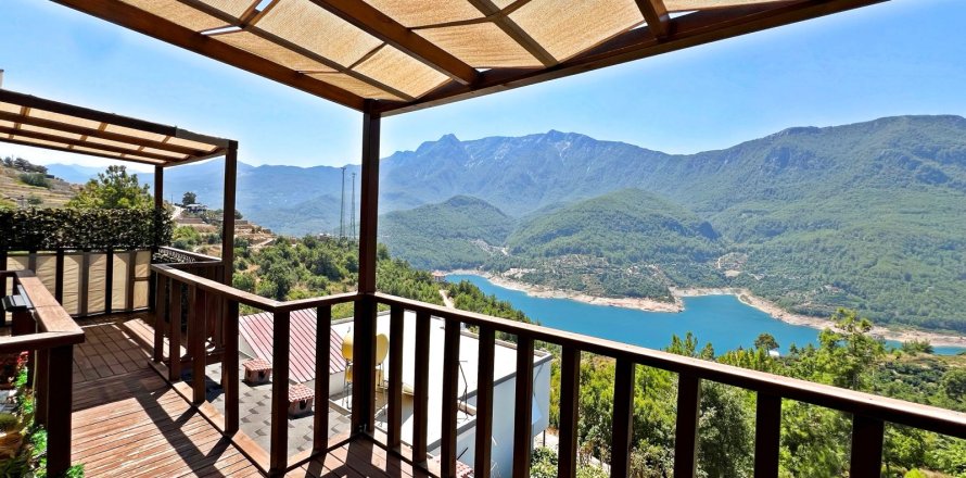 5+1 Villa  in Kestel, Bursa, Turkey No. 217375