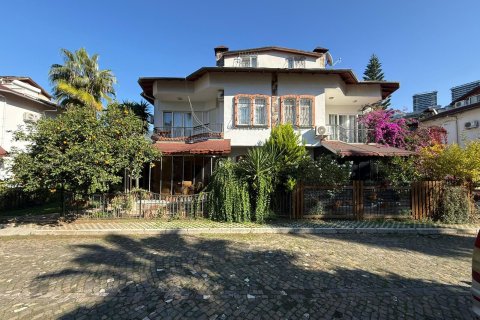 Villa for sale  in Kestel, Bursa, Turkey, 5 bedrooms, 270m2, No. 217376 – photo 2