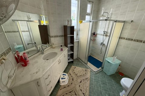 Villa for sale  in Kestel, Bursa, Turkey, 5 bedrooms, 270m2, No. 217376 – photo 12