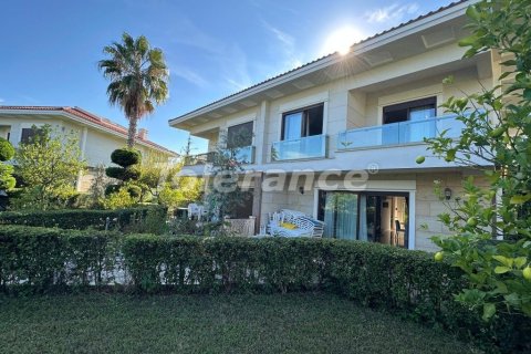 ویلا در  Kemer ، ترکیه 3 خوابه ، 200 متر مربع.  شماره 213243 - 5