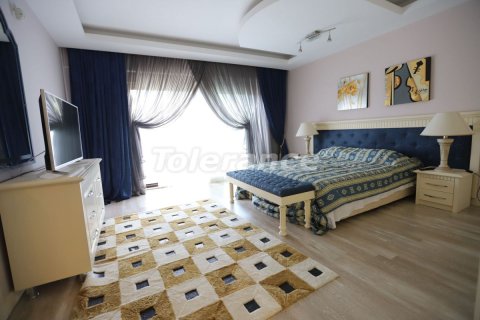 ویلا در  Kemer ، ترکیه 3 خوابه ، 200 متر مربع.  شماره 213243 - 20