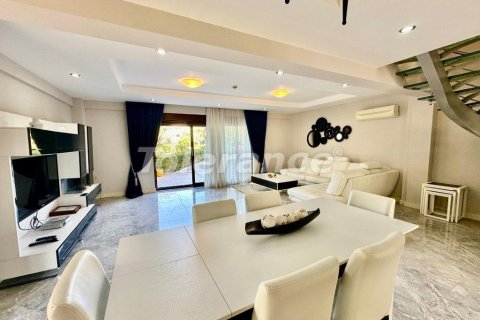 ویلا در  Kemer ، ترکیه 3 خوابه ، 200 متر مربع.  شماره 213243 - 10