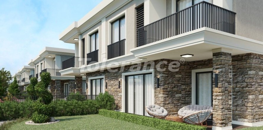 5+1 Lägenhet  i Istanbul, istanbul, Turkiet Nr. 213242