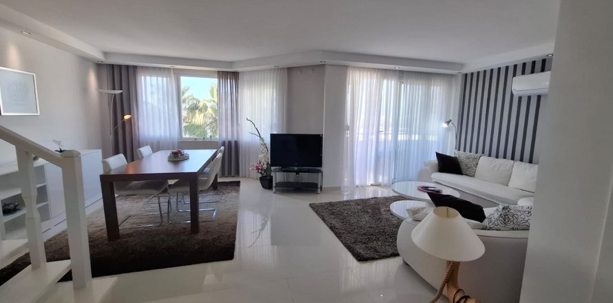 آپارتمان در  Alanya ، ترکیه 3 خوابه ، 165 متر مربع.  شماره 219099