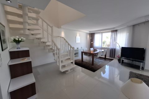 آپارتمان در  Alanya ، ترکیه 3 خوابه ، 165 متر مربع.  شماره 219099 - 2