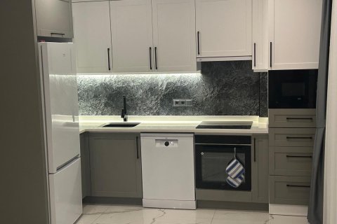 1+0 Wohnung in Kargicak, Alanya, Antalya, Türkei Nr. 225069 - 3