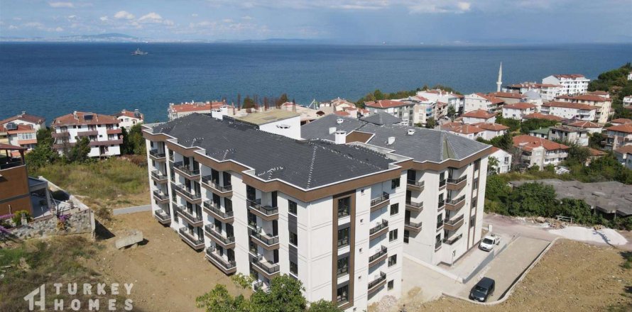 1+1 Apartment in Yalova, Turkey No. 233221