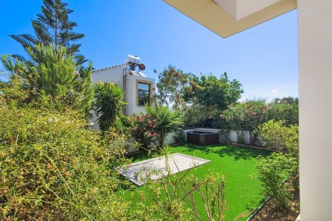 Продажа виллы  в Гирне, Северный Кипр 4 комн., 124м2, №214748 – фото 17
