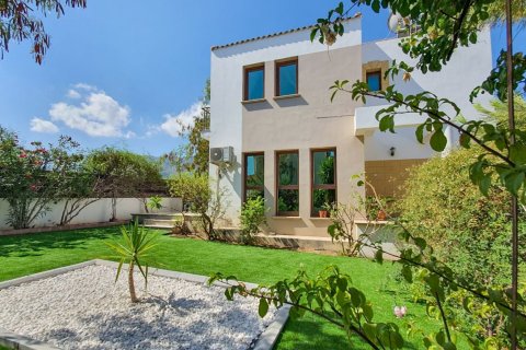 Продажа виллы  в Гирне, Северный Кипр 4 комн., 124м2, №214748 – фото 2