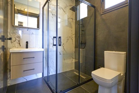 4+1 Villa  i Alsancak, Girne,  Nr. 214235 - 25