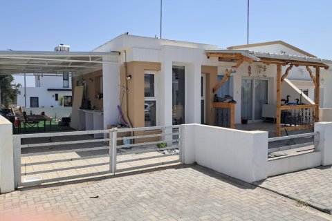 Продажа виллы  в Мутлуяка, Фамагусте, Северный Кипр 2+1, 79м2, №214579 – фото 1