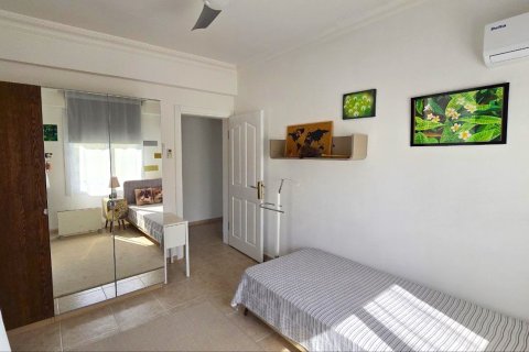 آپارتمان در  Alsancak ، ترکیه 3 خوابه ، 175 متر مربع.  شماره 214581 - 9