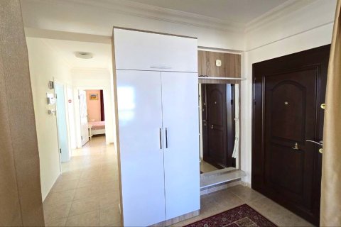 آپارتمان در  Alsancak ، ترکیه 3 خوابه ، 175 متر مربع.  شماره 214581 - 22