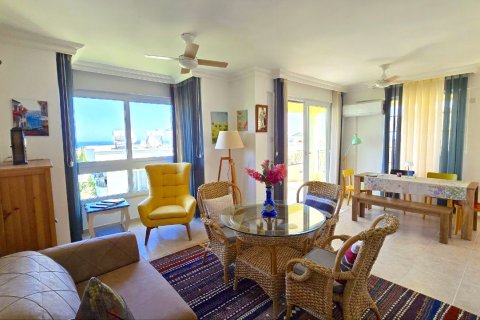 آپارتمان در  Alsancak ، ترکیه 3 خوابه ، 175 متر مربع.  شماره 214581 - 15