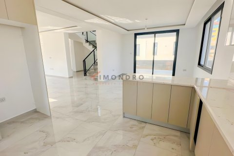 Продажа виллы  в Йенибоазичи, Фамагусте, Северный Кипр 2+2, 240м2, №216140 – фото 14