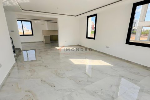 Продажа виллы  в Йенибоазичи, Фамагусте, Северный Кипр 2+2, 240м2, №216140 – фото 16