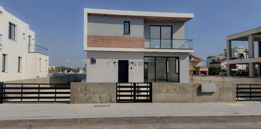 Вилла  2+2 в Йенибоазичи, Фамагуста, Северный Кипр №216140