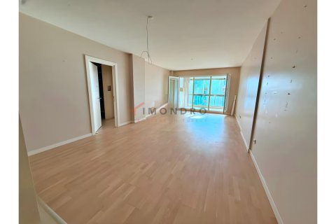 آپارتمان در Eyup،  Istanbul ، ترکیه 1 خوابه ، 95 متر مربع.  شماره 216138 - 3