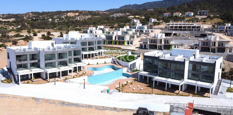 1+1 Lägenhet  i Girne,  Nr. 48957