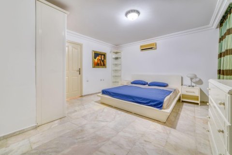 Аренда квартиры  в Аланье, Анталье, Турция 5+1, 265м2, №216889 – фото 23