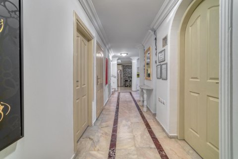 Аренда квартиры  в Аланье, Анталье, Турция 5+1, 265м2, №216889 – фото 26