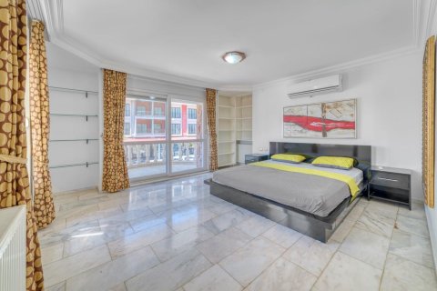Аренда квартиры  в Аланье, Анталье, Турция 5+1, 265м2, №216889 – фото 20