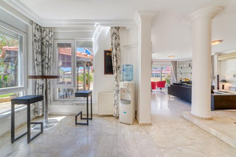 Аренда квартиры  в Аланье, Анталье, Турция 5+1, 265м2, №216889 – фото 11