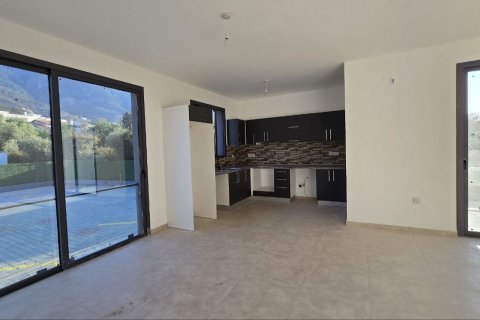 2+1 Lejlighed  i Lapta, Girne,  Nr. 214318 - 12