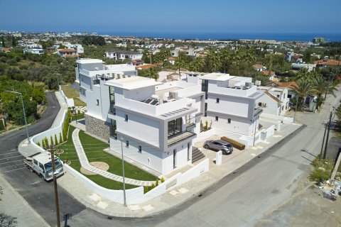 Продажа виллы  в Озанкое, Гирне, Северный Кипр 4+1, 220м2, №214317 – фото 2