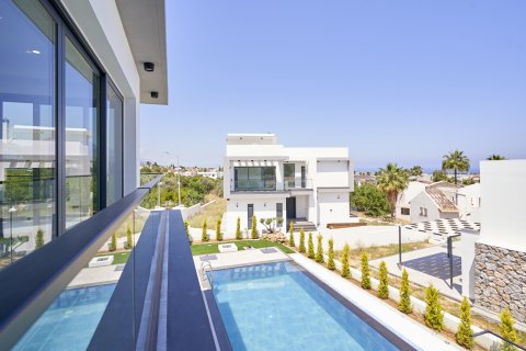 Продажа виллы  в Озанкое, Гирне, Северный Кипр 4+1, 220м2, №214317 – фото 27