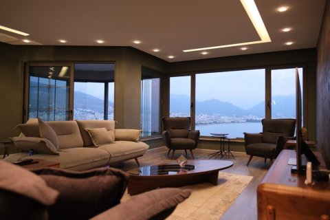 3+1 Leilighet  i Alanya, Antalya, Tyrkia Nr. 218045 - 2