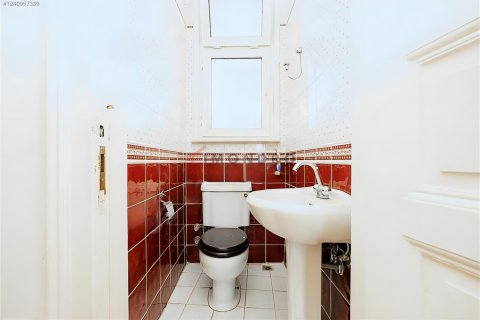 Продажа квартиры в Бейоглу, Стамбуле, Турция 3+1, 130м2, №212108 – фото 26