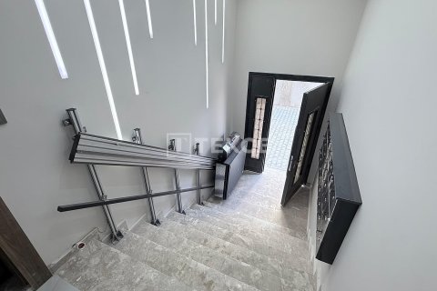 2+1 Leilighet  i Izmir, Tyrkia Nr. 221835 - 14
