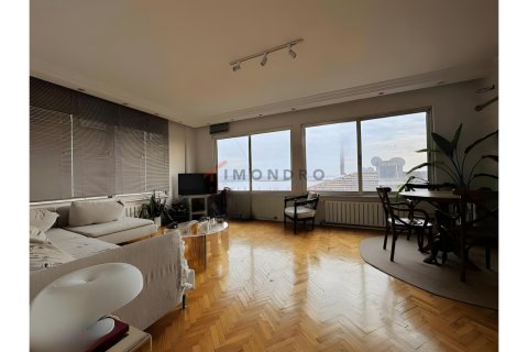 Продажа квартиры  в Бейоглу, Стамбуле, Турция 3+1, 130м2, №221255 – фото 2