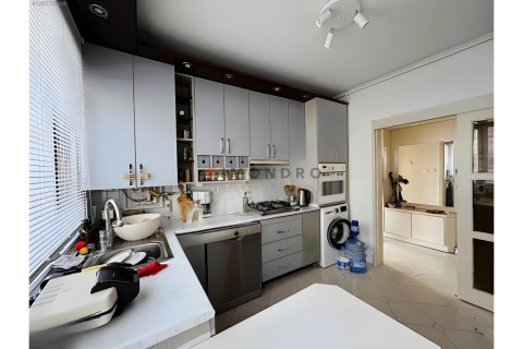 Продажа квартиры  в Бейоглу, Стамбуле, Турция 3+1, 130м2, №221255 – фото 8