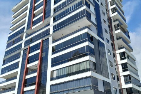 5+1 Leilighet  i Mahmutlar, Antalya, Tyrkia Nr. 228801 - 2