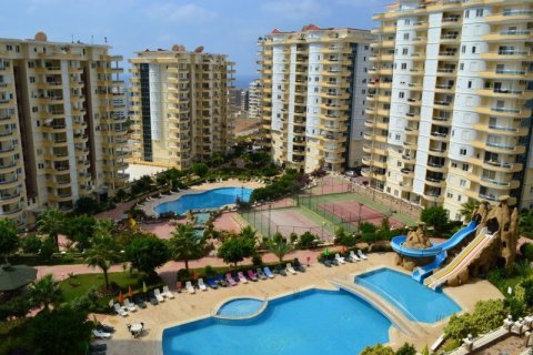 3+1 Lejlighed  i Mahmutlar, Antalya, Tyrkiet Nr. 225804