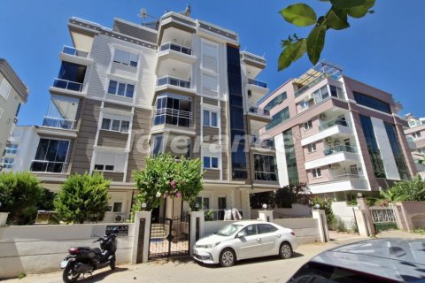 آپارتمان در  Antalya ، ترکیه 2 خوابه ، 90 متر مربع.  شماره 228910