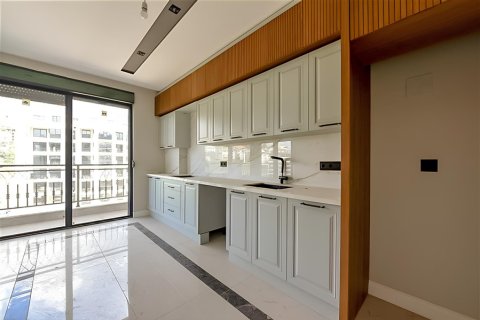آپارتمان در  Oba ، ترکیه 4 خوابه ، 173 متر مربع.  شماره 228915 - 2