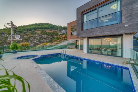 Villa  4+1  Alanya, Antalya, Türkiye №219377