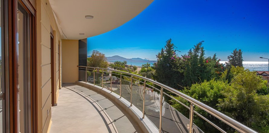 4+1 Lägenhet  i Oba, Antalya, Turkiet Nr. 219379