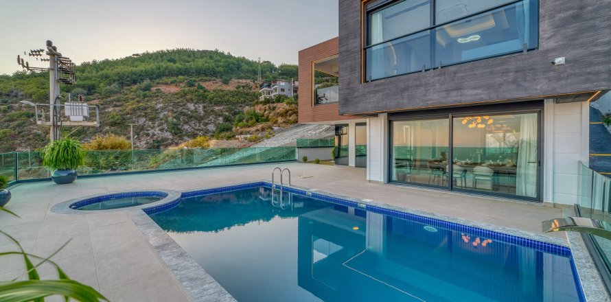 4+1 Villa  i Alanya, Antalya, Tyrkia Nr. 219378