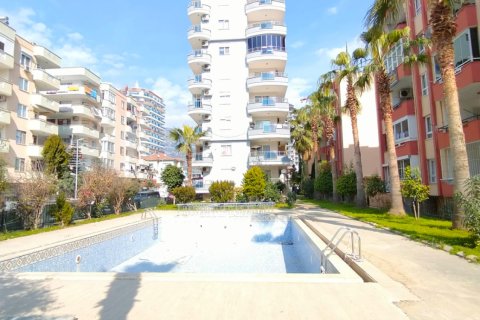 2+1 Apartment in Mahmutlar, Antalya, Turkey No. 231325