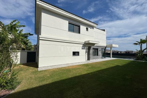 ویلا در  Cesme ، ترکیه 3 خوابه ، 150 متر مربع.  شماره 212406 - 3