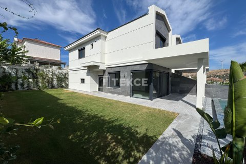 ویلا در  Cesme ، ترکیه 3 خوابه ، 150 متر مربع.  شماره 212406 - 2
