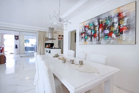 7+1 Villa i Kestel, Antalya, Turkiet Nr. 238097 - 3